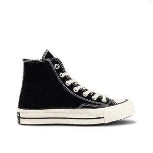 Chuck 70 Hi Sneaker in Black & Egret